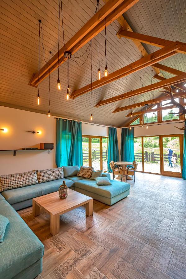 Chiba Chalet 蒂米苏尔德约斯 外观 照片